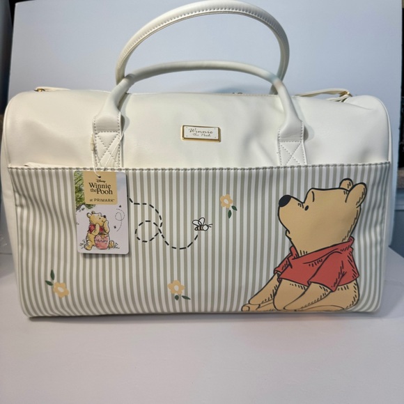 NWT. Disney Primark Winnie the Pooh Weekender travel bag. - Picture 1 of 15